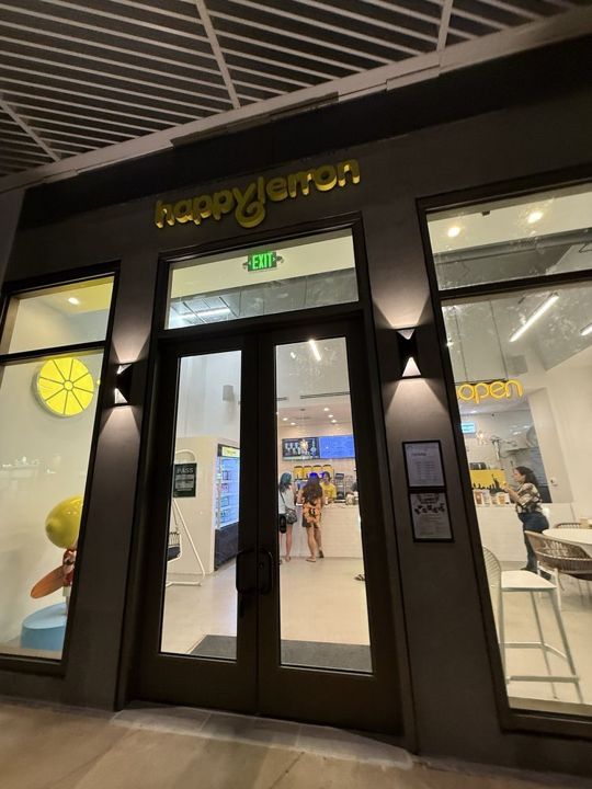 Happy Lemon Kakaako: Whole Store Remodel — photo 1